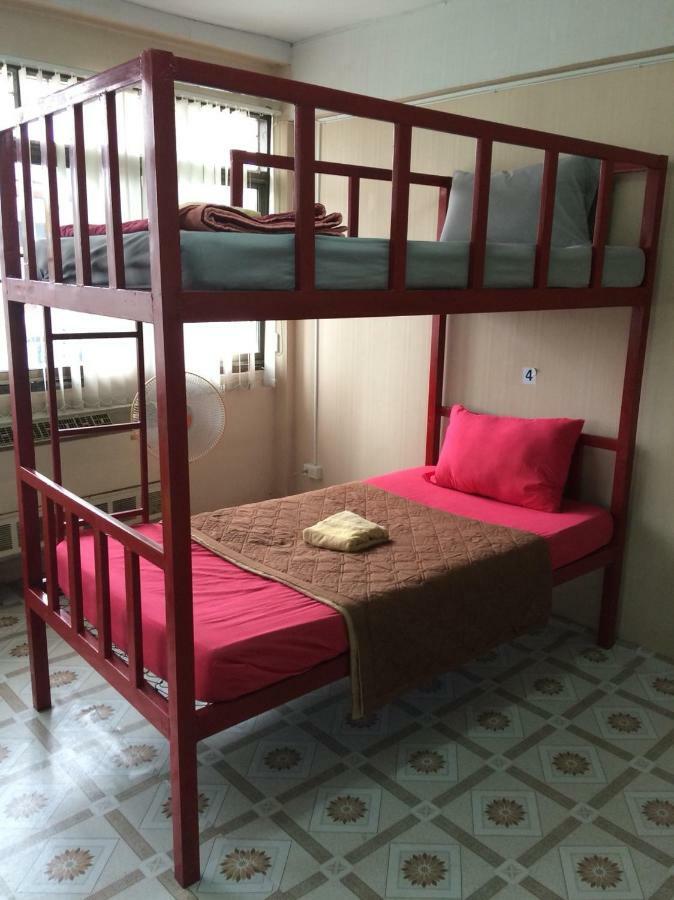 Changphuakgate Guesthouse 치앙마이 외부 사진