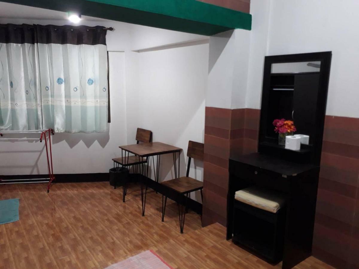 Changphuakgate Guesthouse 치앙마이 외부 사진